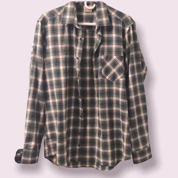 Men’s Casual Button Down - Picture 3 of 8